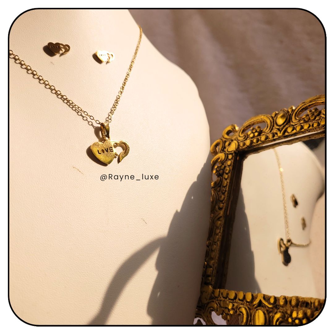 "Love Bond" Heart Necklace Set
