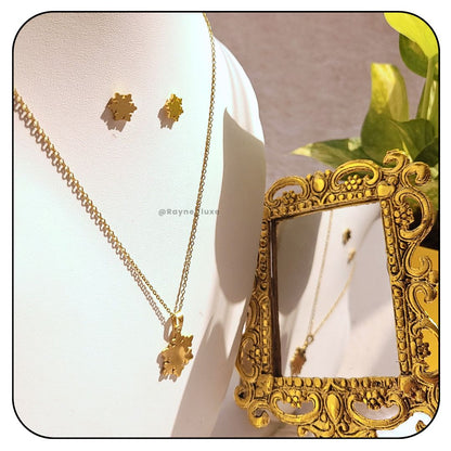 Snowflake Pendant & Stud Set