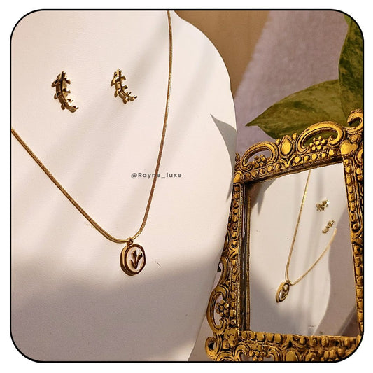 Botanical Bloom Necklace Set