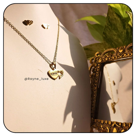 "Love Bond" Heart Necklace Set