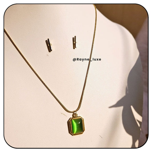 Emerald Elegance Gold-Plated Pendant Necklace Set